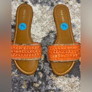 WOMANS NINE WEST ORANGE SLIDES SLIDE ON SANDALS SIZE 7 1/2